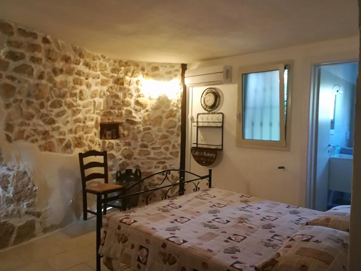 Trullo Alessandro E Villa Raffaela San Vito dei Normanni Exterior foto